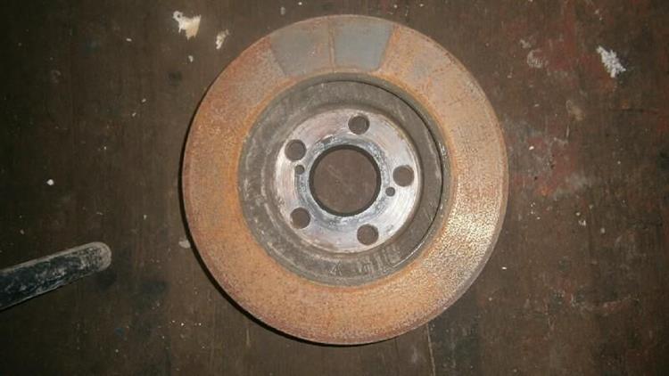 Тормозной диск Тойота Приус в Камышине 12589