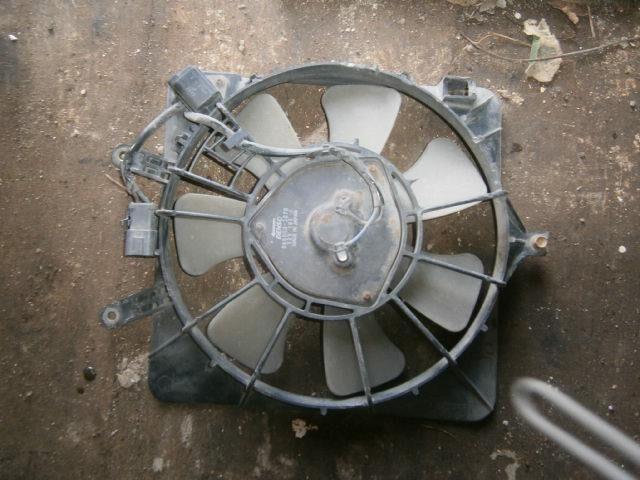 Диффузор радиатора Хонда Джаз в Камышине 24009