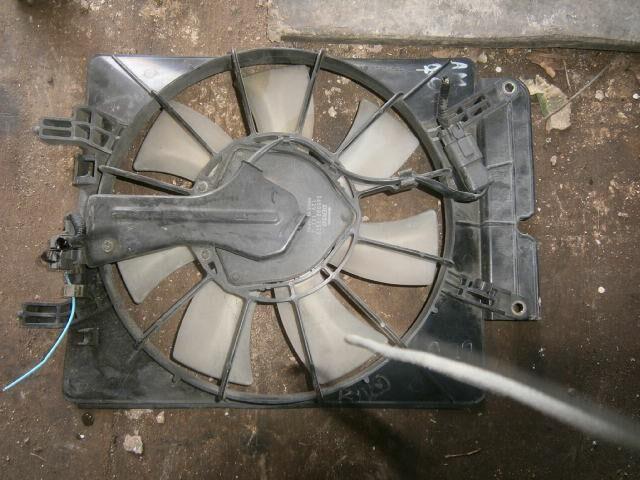 Диффузор радиатора Хонда СРВ в Камышине 24032