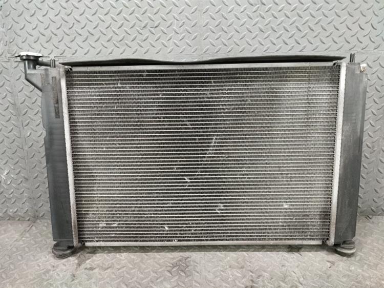 Радиатор основной Тойота Виш в Камышине 431311