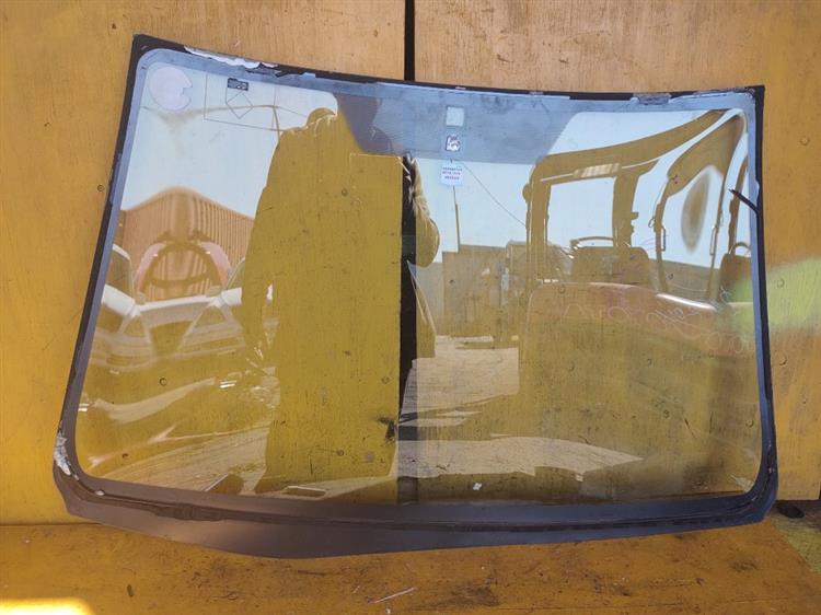Лобовое стекло Тойота Аллион в Камышине 47998