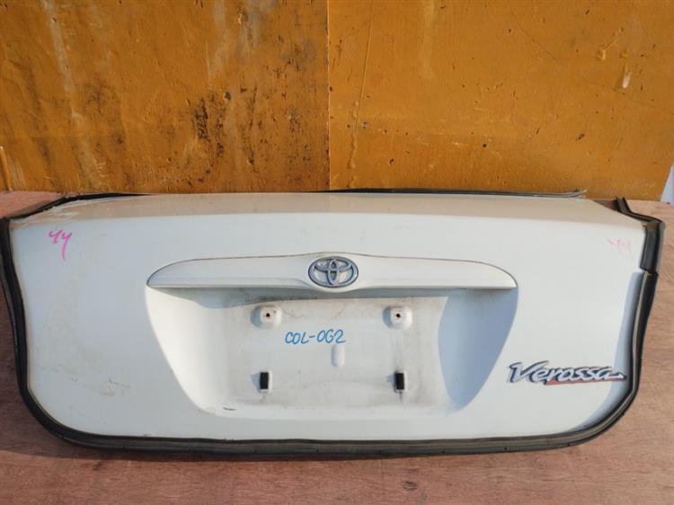 Крышка багажника Тойота Веросса в Камышине 50775