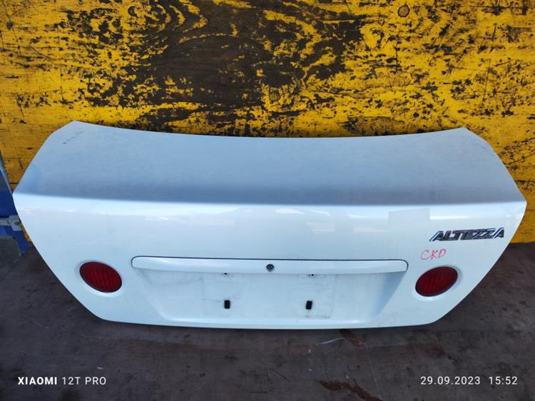 Крышка багажника Тойота Алтеза в Камышине 651581