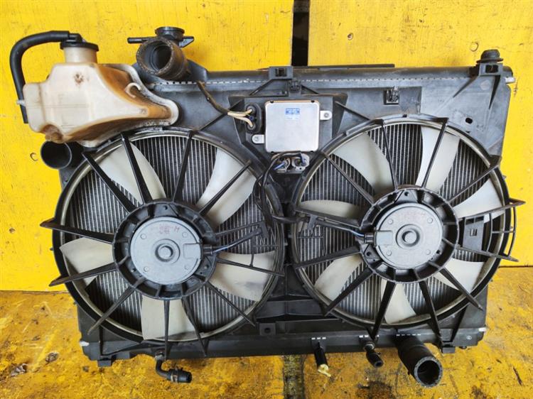 Радиатор основной Тойота Краун Маджеста в Камышине 69747