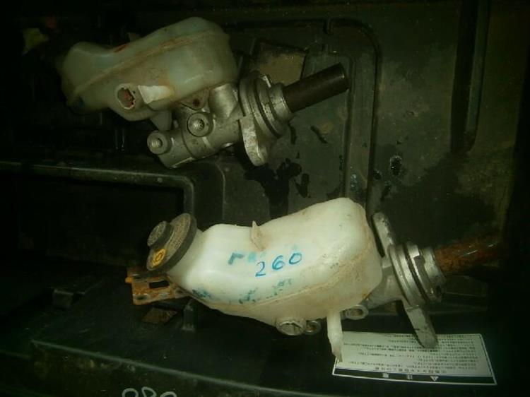 Главный тормозной цилиндр Тойота Премио в Камышине 73101