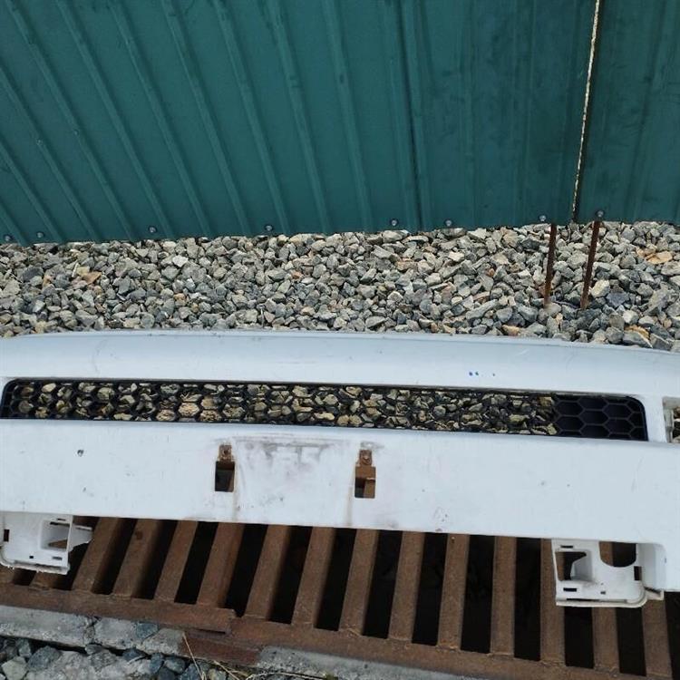 Решетка радиатора Тойота ББ в Камышине 87565