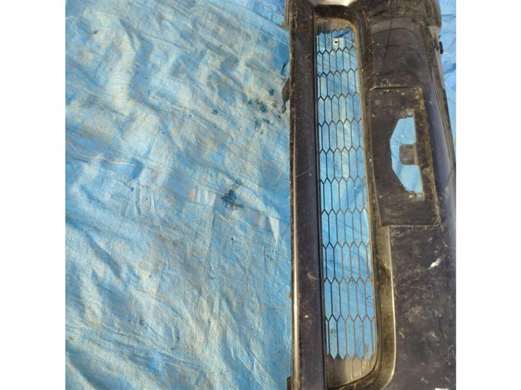 Решетка радиатора Тойота Исис в Камышине 88182